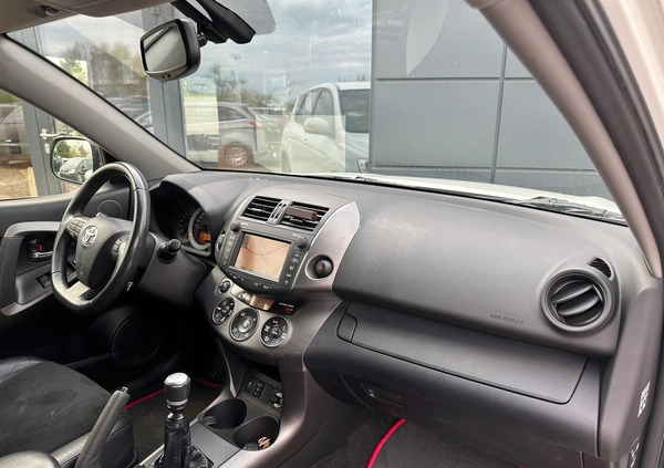 Toyota RAV4 cena 49900 przebieg: 215000, rok produkcji 2012 z Grodków małe 466